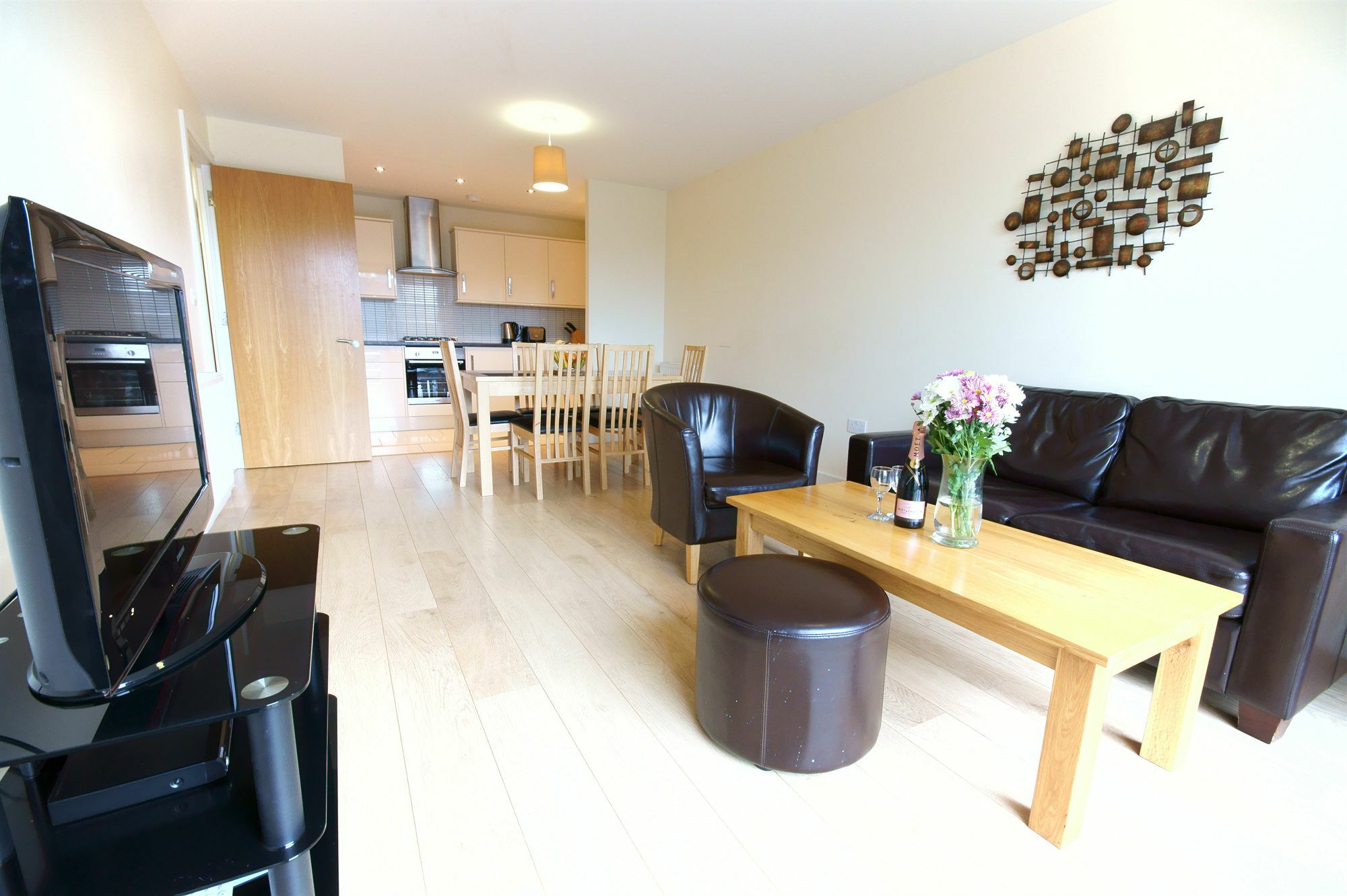 אנפילד Lodge Drive Serviced Apartments מראה חיצוני תמונה